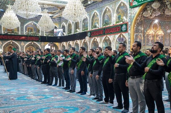 برگزاری مراسم عبادی خادمان آستان عباسی به مناسبت شهادت حضرت زهرا (س)