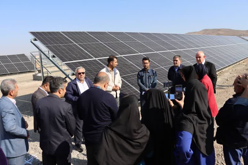 احداث ۸ نیروگاه خورشیدی در شهرستان خوی/۴ نیروگاه سهم شرکت توزیع برق