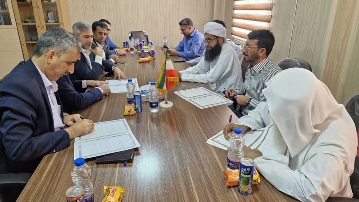 امضای تفاهم‌نامه احداث ۳ مدرسه خیرساز در شهرستان سیریک