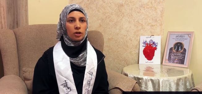 بانوی اهل قدس اشغالی در شرایط سخت درمان سرطان، حافظ قرآن شد