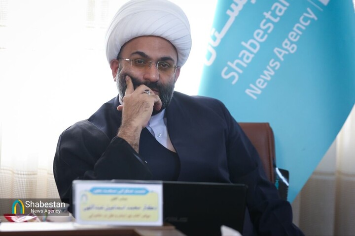 حاشیه‌نشین کردن مسجد، سیاست را از معنویت تهی می‌کند