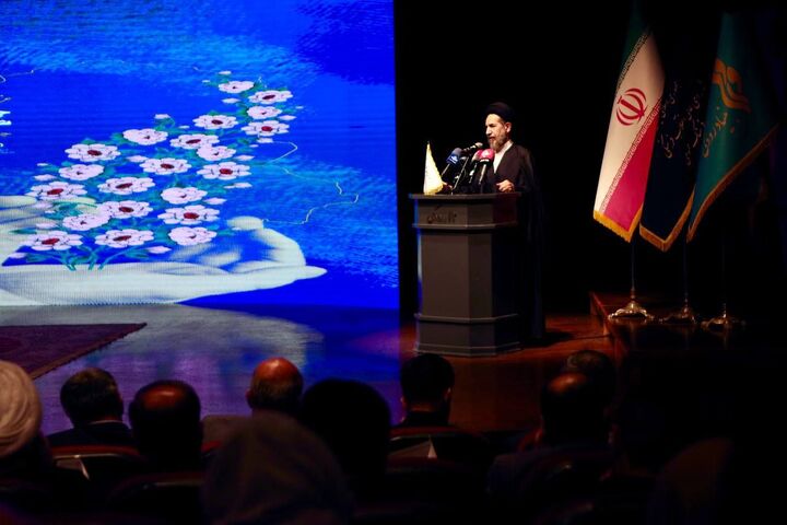 حجت الاسلام ابوترابی فرد بر لزوم یک زبانی میان نخبگان و حاکمیت تاکید کرد