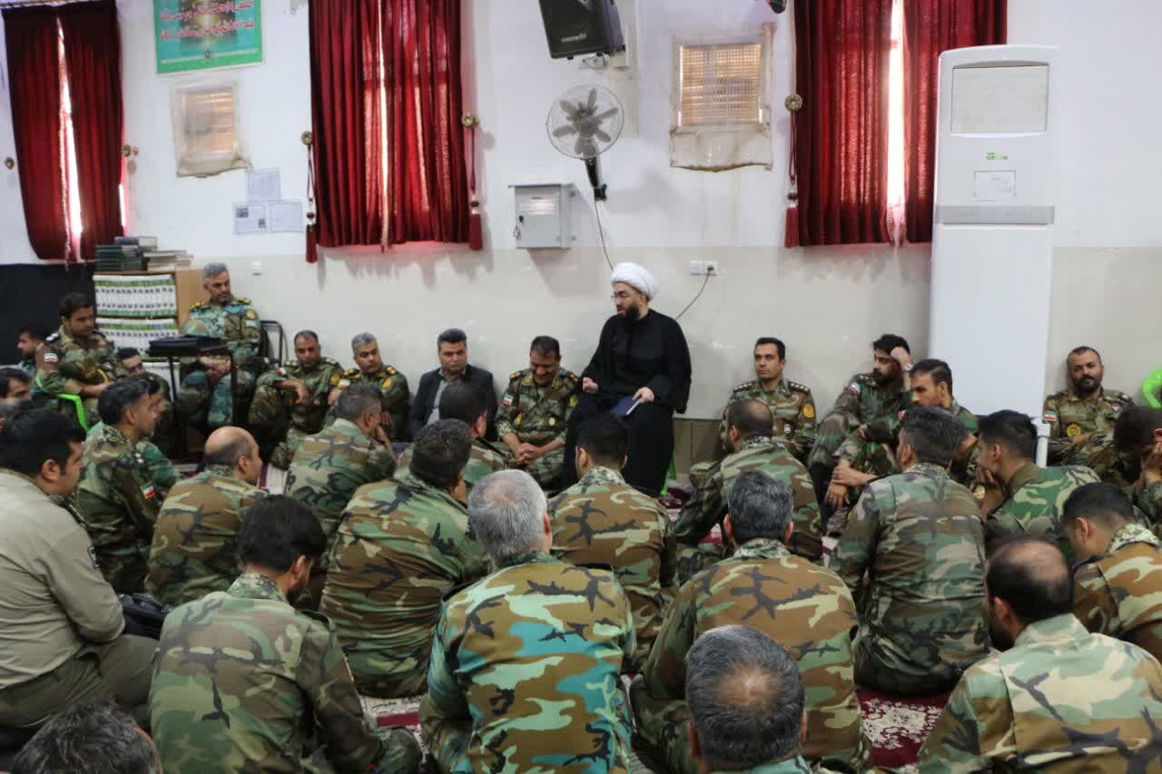 اجرای برنامه گروه جهادی تبلیغی «میثم تمار» در گروه ۸۴۰ موشکی ارتش مستقر در آران و بیدگل