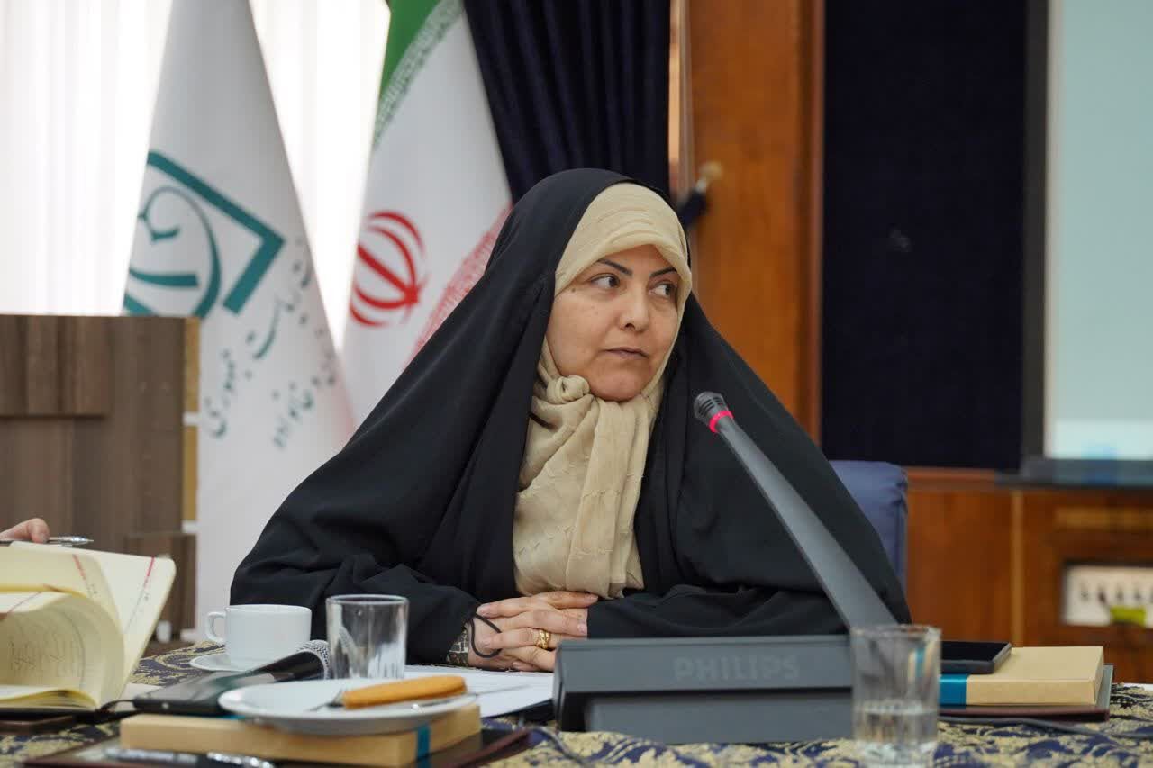 سهم زنان در شوراها باید افزایش یابد