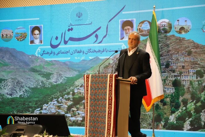 توسعه آموزش، پایه عدالت و پیشرفت در کشور است