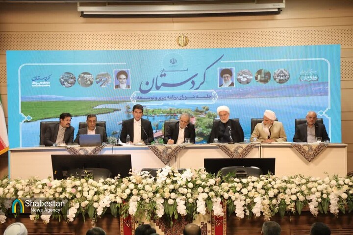 مسیر پیشرفت با برنامه‌ریزی، صرفه‌جویی و همدلی هموار می‌شود