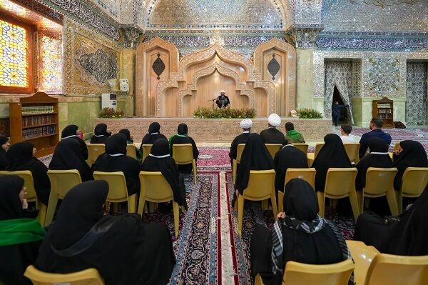 میزبانی از هیئت قرآنی لبنانی در حرمین امامین عسکریین