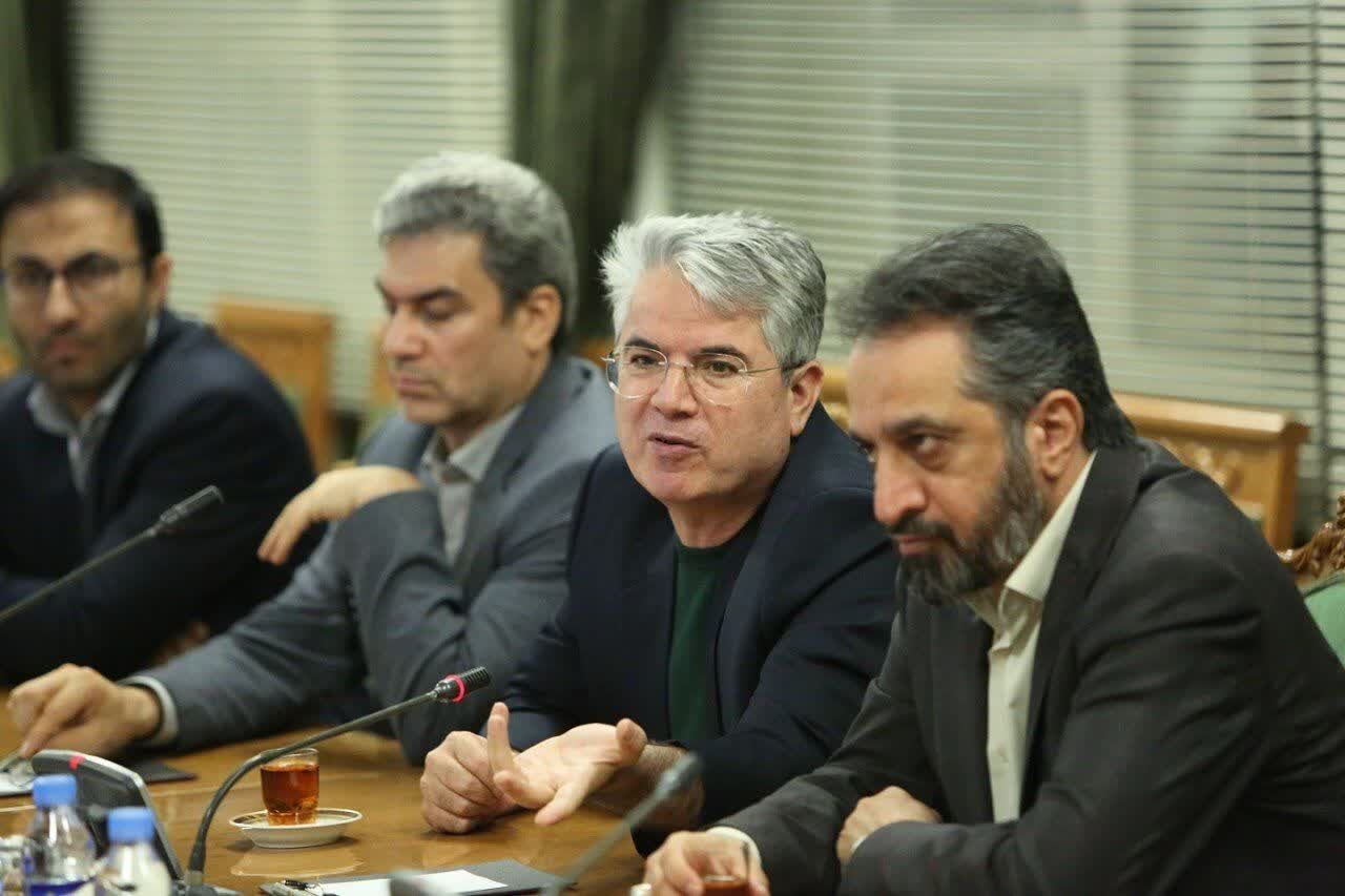 تامین پارکینگ‌ در اطراف حرم رضوی ضروری است