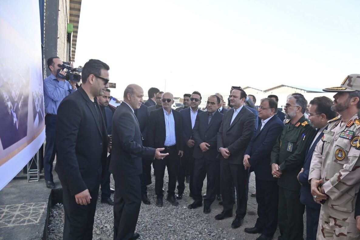 بازدید دبیر شورای عالی مناطق آزاد از پایانه صادراتی اینچه‌برون