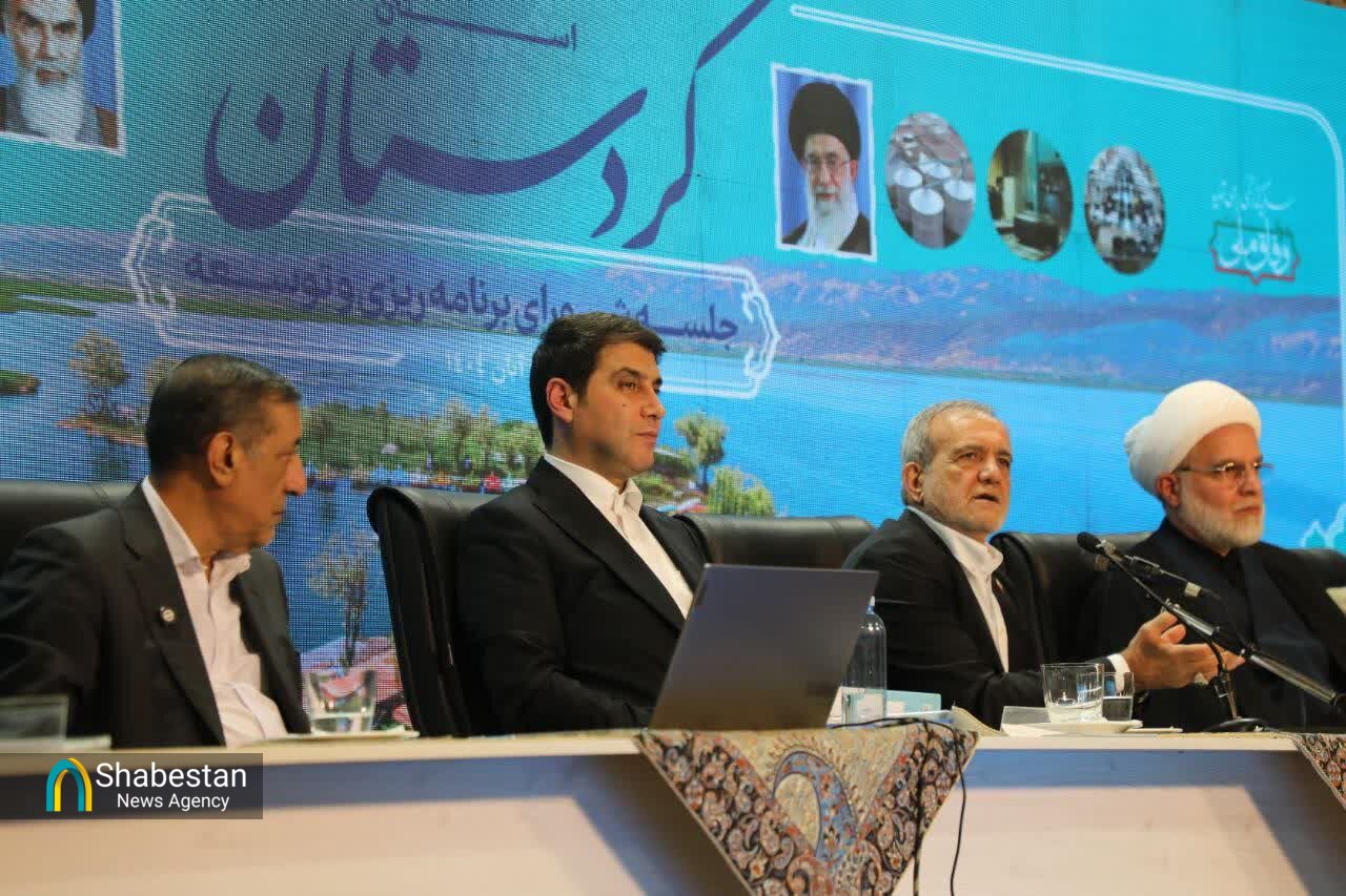 مسیر پیشرفت با برنامه‌ریزی، صرفه‌جویی و همدلی هموار می‌شود