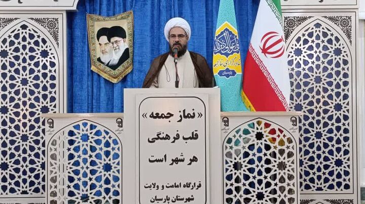 دوستی‌های ناصحیح، فردای پرحسرت می‌آورد/مسجد باید مأمن دل‌ها باشد