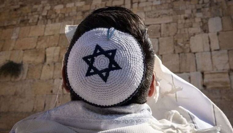 ردّیه سوره جمعه بر سکولاریزاسیون قوم‌گرایانهٔ الهیات یهود