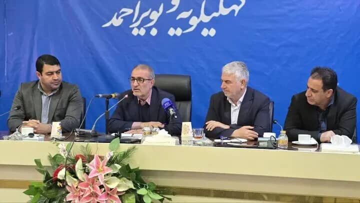 نگاه مثبت را به سمت احیای نظام درآمدپذیری و افزایش اختیارات استان‌ها سوق دهند