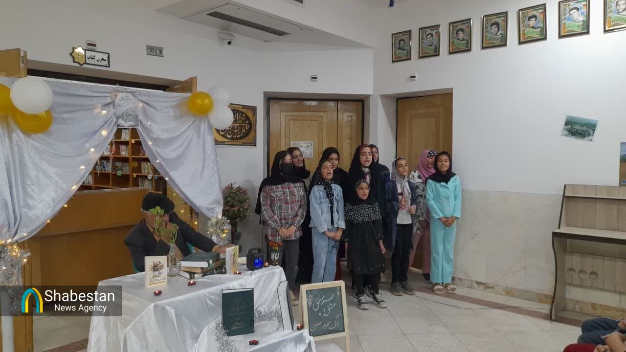 کمد فلزی کتاب سرآغاز کتابخانه مسجد جلال آباد