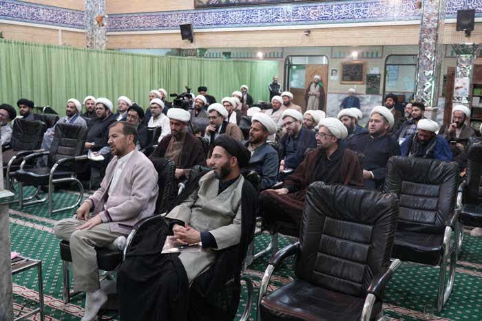 برگزاری اولین دوره تربیت مربی تخصصی کودک و نوجوان ویژه ائمه جماعات مساجد مشهد