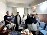دیدار خانواده‌های شهدا با مسئول دفتر بعثه در مکه