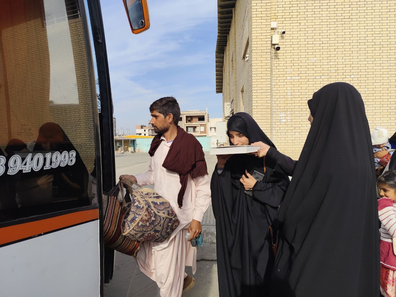 تیم قرآنی منتخب جنوب کرمان راهی همدان شد