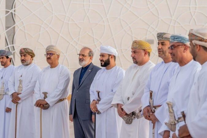 آیین افتتاح مسجد العرفان با رونمایی از فرش نفیس ایرانی