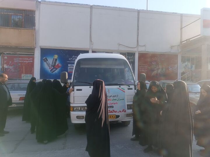 ۴۰ همسر شهید در اردوی یک‌روزه آموزش سالمندی و توانمندسازی شرکت کردند