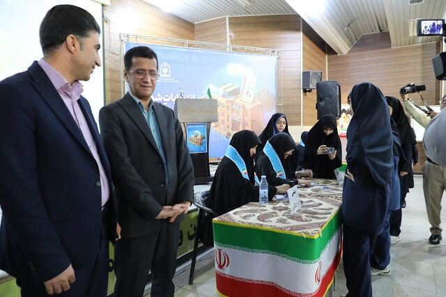 جایگاه دانش‌آموزان در تمرین مردم‌سالاری باید جدی گرفته شود