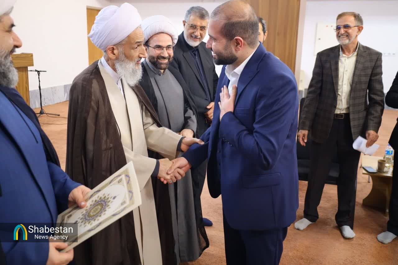 نشست اساتید مجامع قرآنی استان مازندران