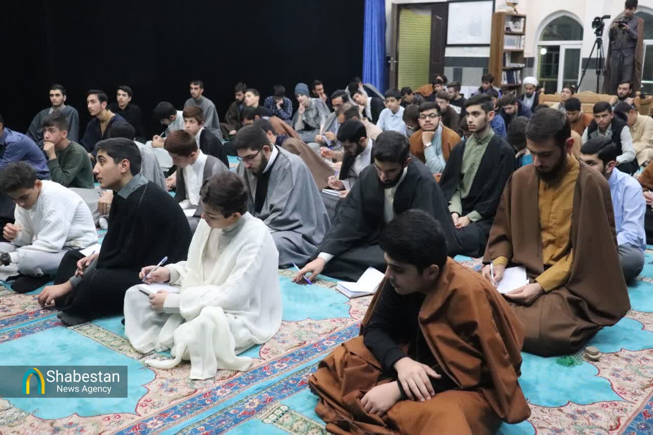 درس اخلاق در حوزه علمیه ارومیه