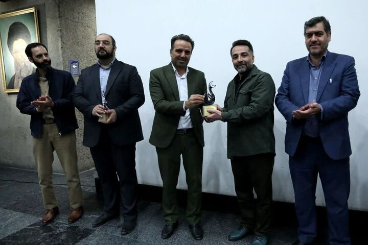 آیین تقدیر از برگزیدگان دومین جایزه سهراب سپهری در برج آزادی برگزار شد