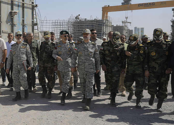 بازدید فرمانده کل ارتش از روند احداث دیوار مرزی در شمال شرق کشور