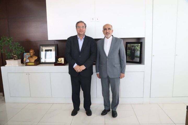 زمینه‌های لازم برای صادرات محصولات تولیدی آذربایجان‌غربی فراهم شود