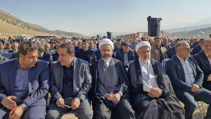 عظمت شهیدان مانع جسارت دشمنان به ایران اسلامی است