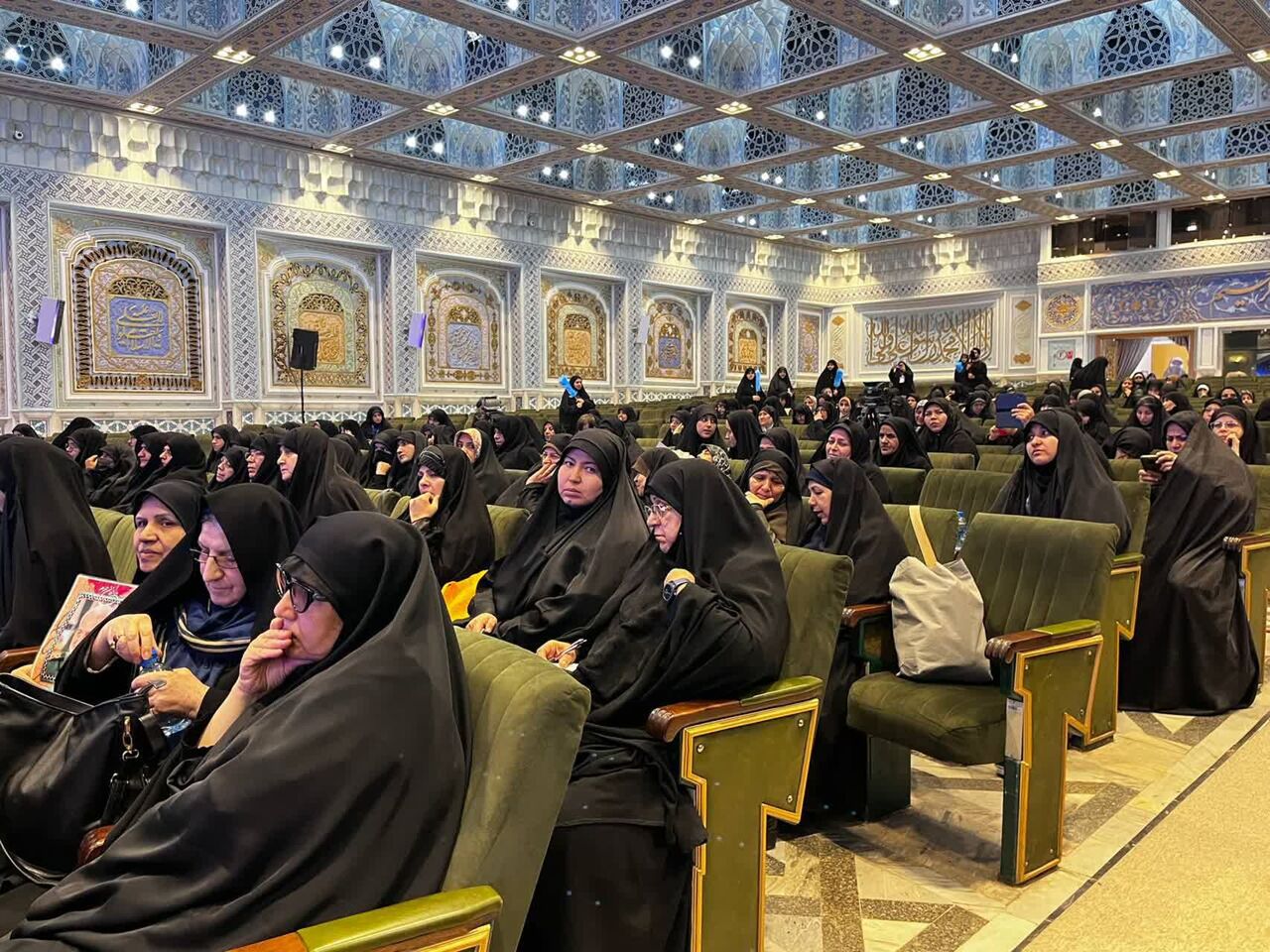 تأکید بانوان اندیشمند بر نقش آگاهی و صبر در هویت زن مسلمان