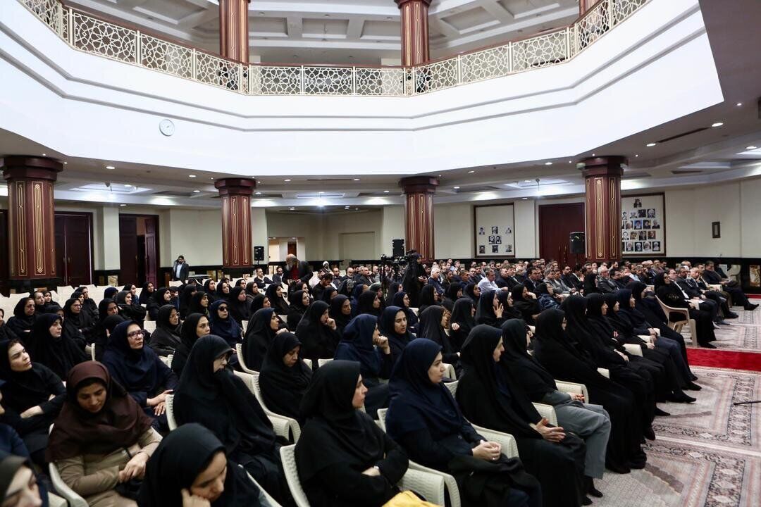 کتابخانه‌ها باید از فضای حفظ و نگهداری کتاب فراتر بروند