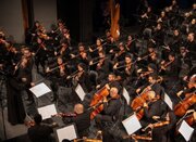 رهبری ارکستر سمفونیک تهران و اجرای آثار آهنگسازان زن ایرانی در تالار وحدت