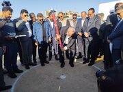 کلنگ‌زنی آبرسانی به ۱۹۵۰ واحد مسکن ملی در کهنوج با حضور وزیر نیرو