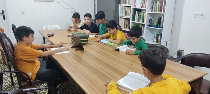 ترویج کتابخوانی به سبک بچه های مسجد ولیعصر(عج) روستای هریکنده