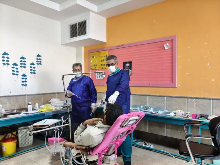 ارائه خدمت درمانی رایگان به ۱۲۰۰ مددجوی تحت حمایت کمیته‌امداد بیرجند