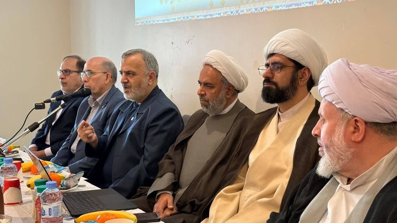 بررسی برنامههای فرهنگی خدماتی عمره ۱۴۰۴ با حضور رئیس سازمان حج