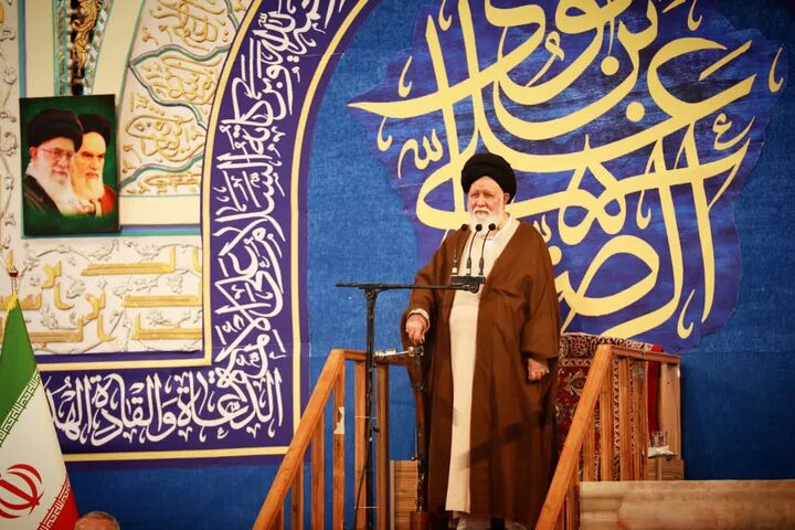 ایران زادگاه مقاومت/ گسترش عقبه بسیج راهبرد اصلی مقابله با جنگ نرم دشمن