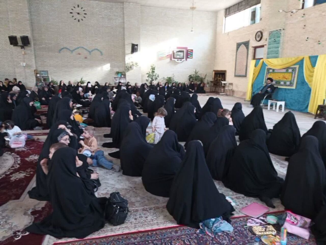 مسجدی که از دل خاک رویید/روایت بانویی که محله‌اش را با ایمان و همدلی زنده کرد