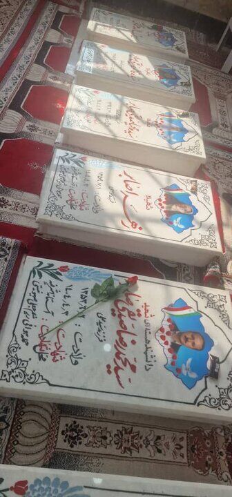 ادای احترام بقایی به شهدای جنایت رژیم صهیونیستی در آستانه اشرفیه