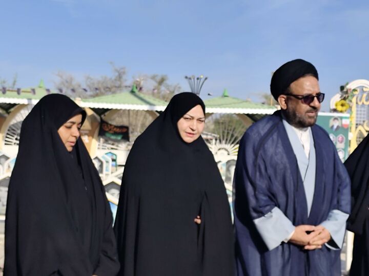 کتاب‌خوانی؛ پیوندی میان فرهنگ مطالعه و آرمان شهیدان