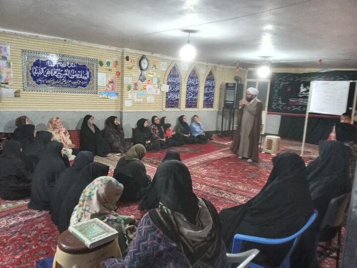 تأکید بر الگوبرداری از سیره فاطمی در اولین کارگاه سبک زندگی بانوان در کانون رابحه فاطمی