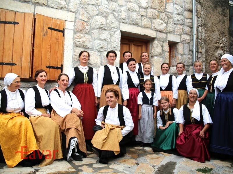 نقش خانواده در بازتولید ارزش‌های فرهنگی در جامعه کرواسی