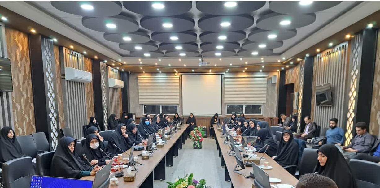 برگزاری نخستین جلسه رابطین مدارس در طرح ملی حفظ جزء سیام قرآن کریم در آران و بیدگل