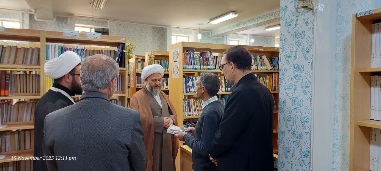 کتاب پایه آرامش و رشد فکری جامعه است