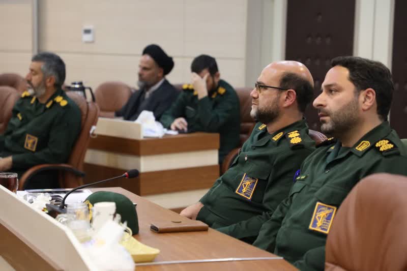 آنچه اعتقادات صحیح را بالا میبرد «عمل صالح» است