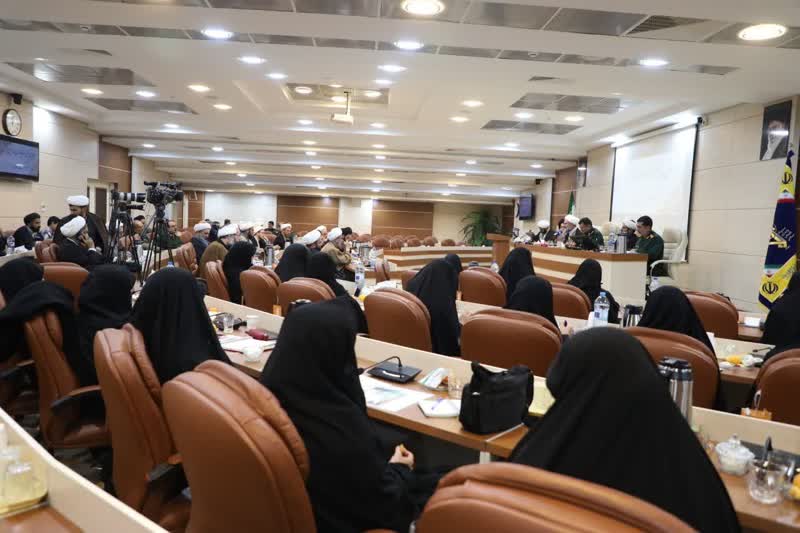 آنچه اعتقادات صحیح را بالا می‌برد «عمل صالح» است