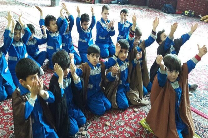 خاطره‌سازی در مسجد؛ راه ایجاد هویت دینی در کودک