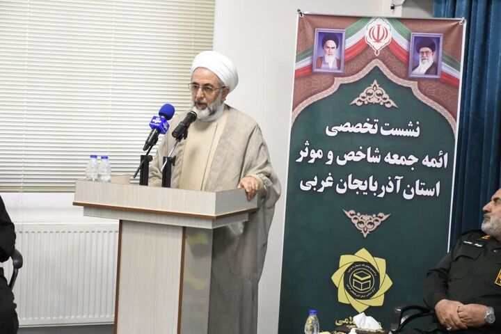 استکبار به دنبال حذف «بسم الله» است/ بزرگترین خطر، تفرقه سنی و شیعه است