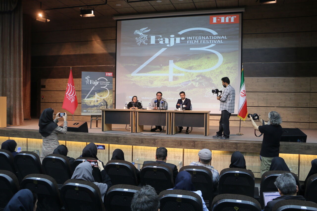 وقتی سینما به زیارت شعر می‌رود؛ رونمایی پوستر فجر جهانی در سایه‌سار سعدی